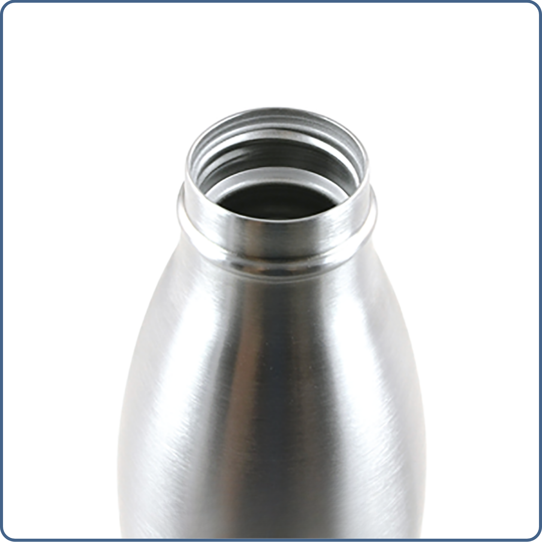 Gourde en inox, commercialisée par Terre de Baïnes, pour du zéro déchet lors de vos escapades.