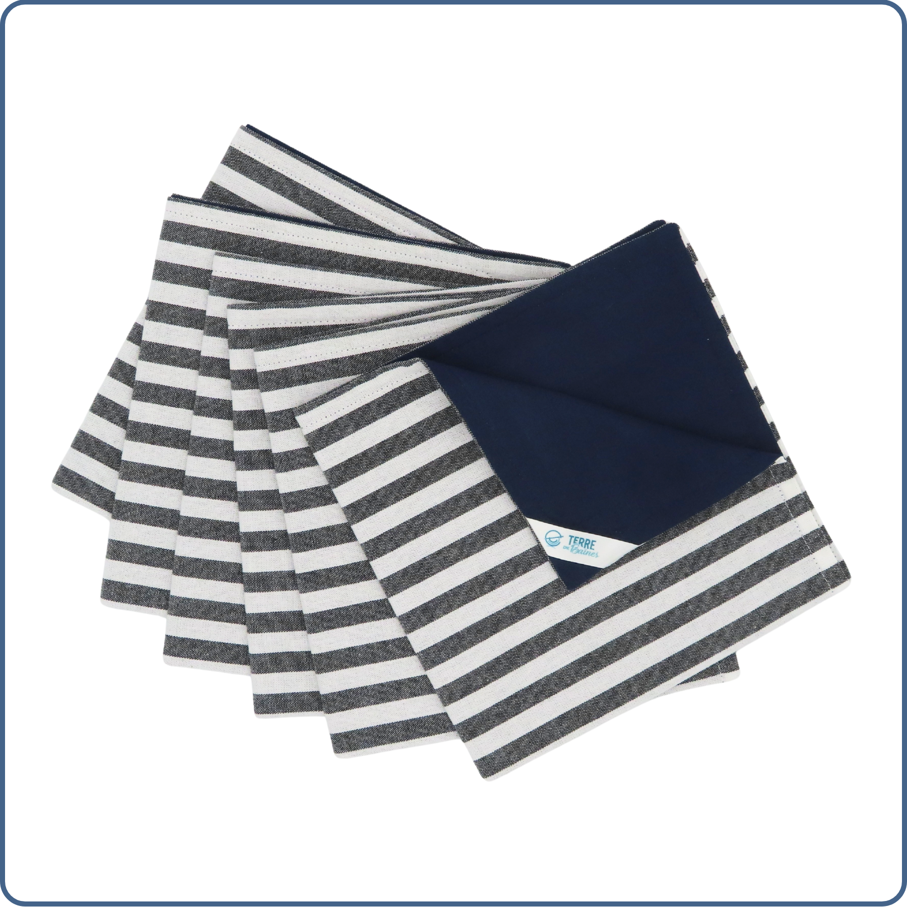 Serviettes de table en tissu réutilisable, confectionnées à la main par Terre de Baïnes, à Arès (bassin d'Arcachon).