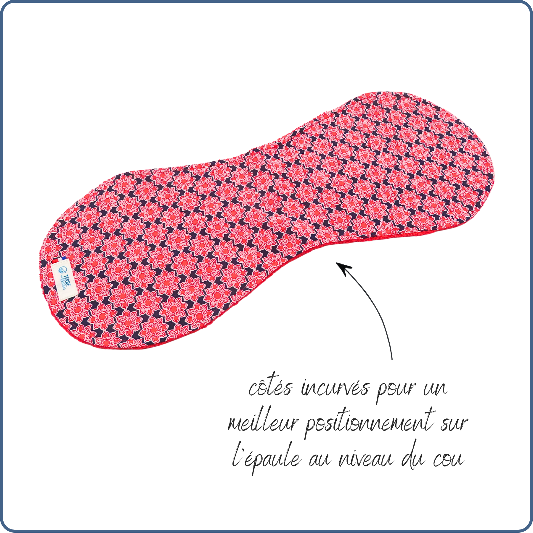 bavoir protège épaule, absorbant, incurvé, motifs géométrique rouge et bleu, fabriqué en France par Terre de Baïnes