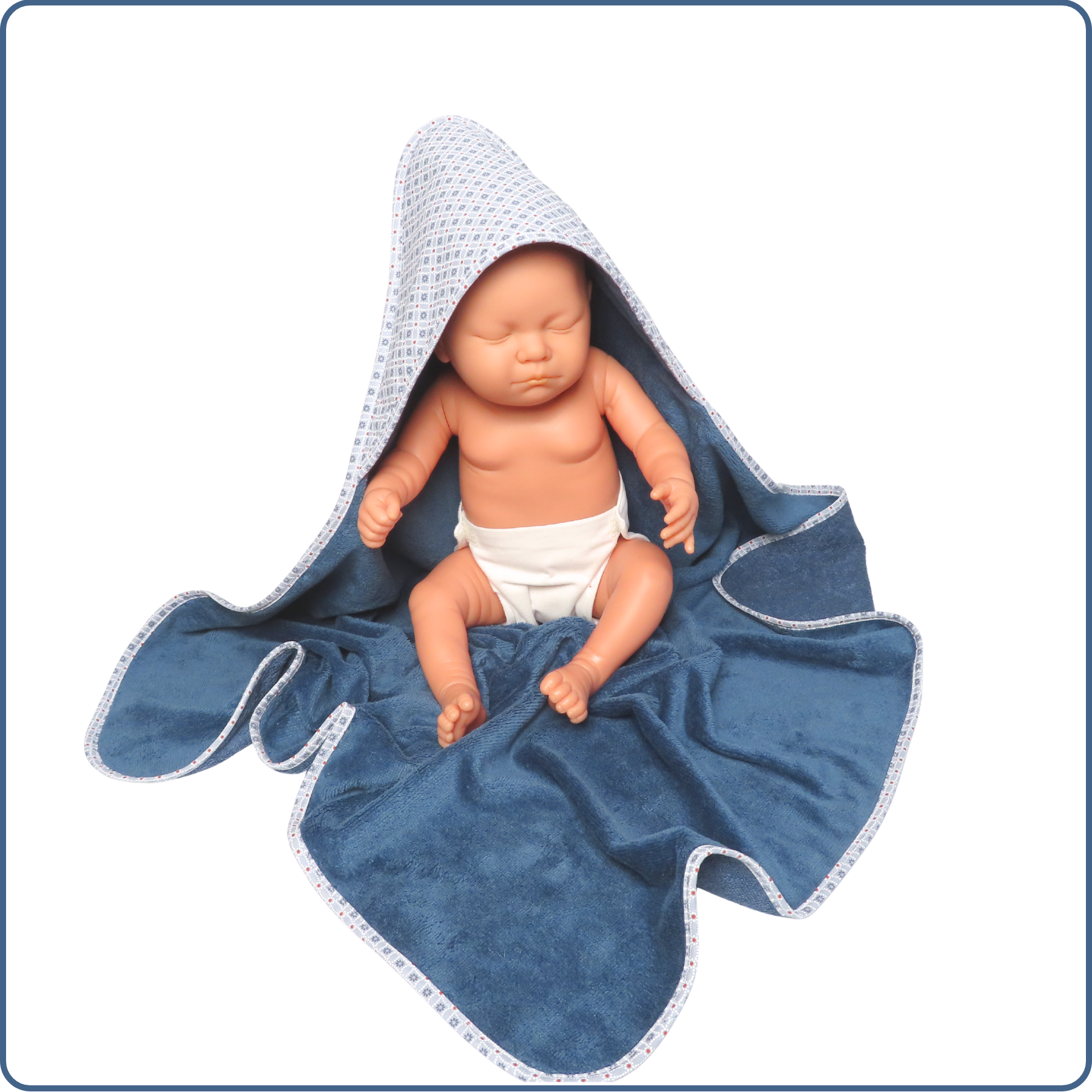 Cape de bain bébé, éponge bambou bio très douce, couleur bleu moyen, taille 0-4 ans, cousue main par Terre de Baïnes.